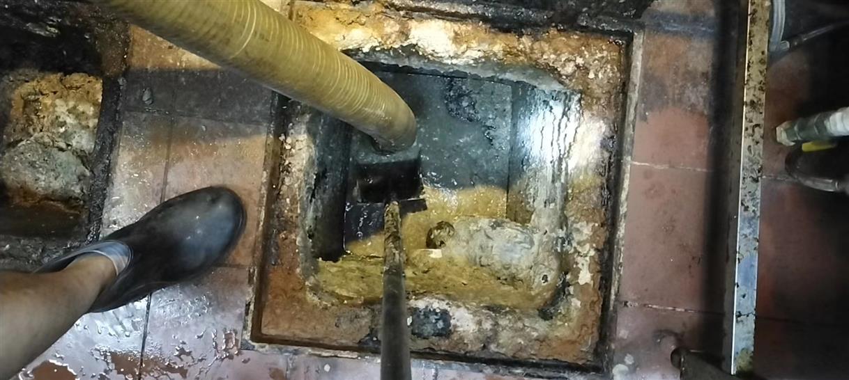 沧县污水池清理一般都有毒气，怎么预防中毒呢？